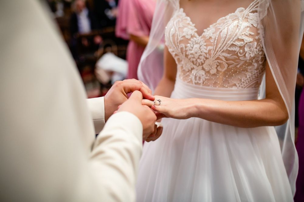 Rochie de mireasa + voal GRATIS!