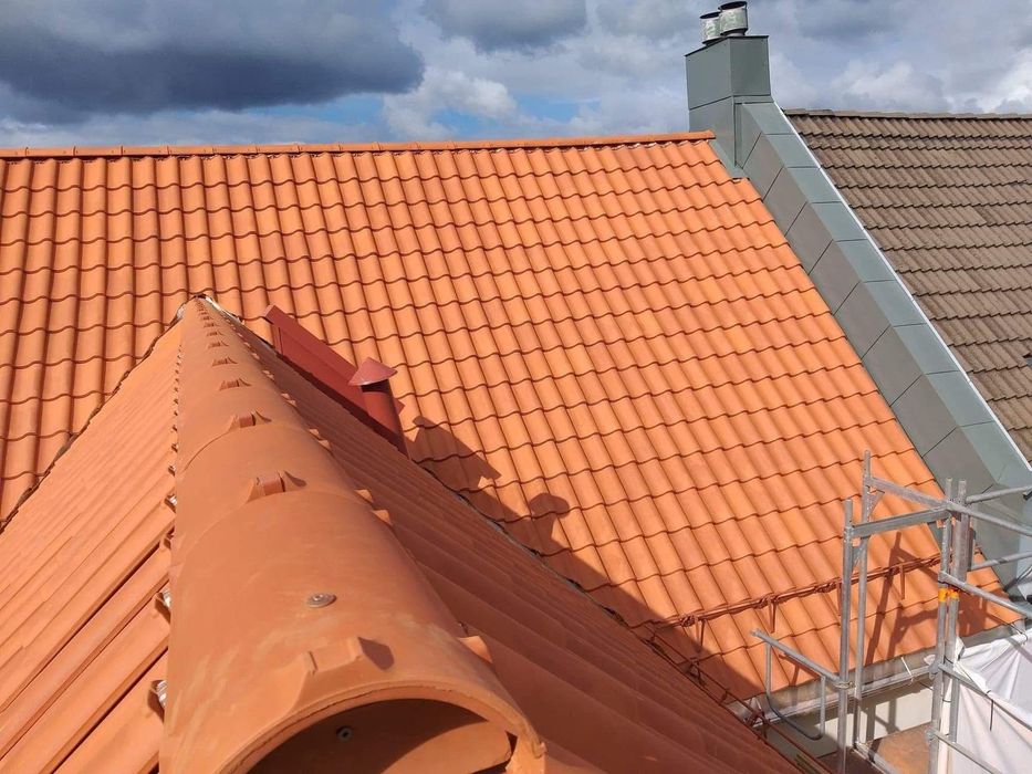 “Ремонт на покриви / Кровельни работи