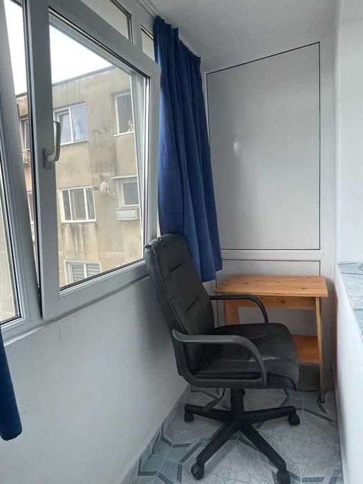 Inchiriez apartament 2 camere, decomandat, spatios, complet mobilat