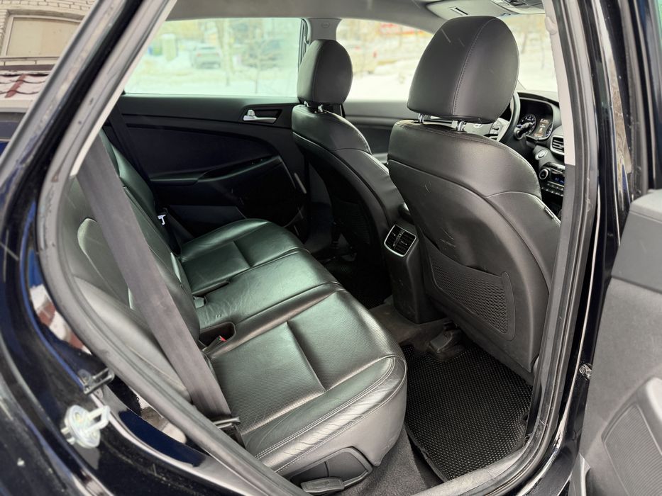 Продам Туксон в максимальной комплектации