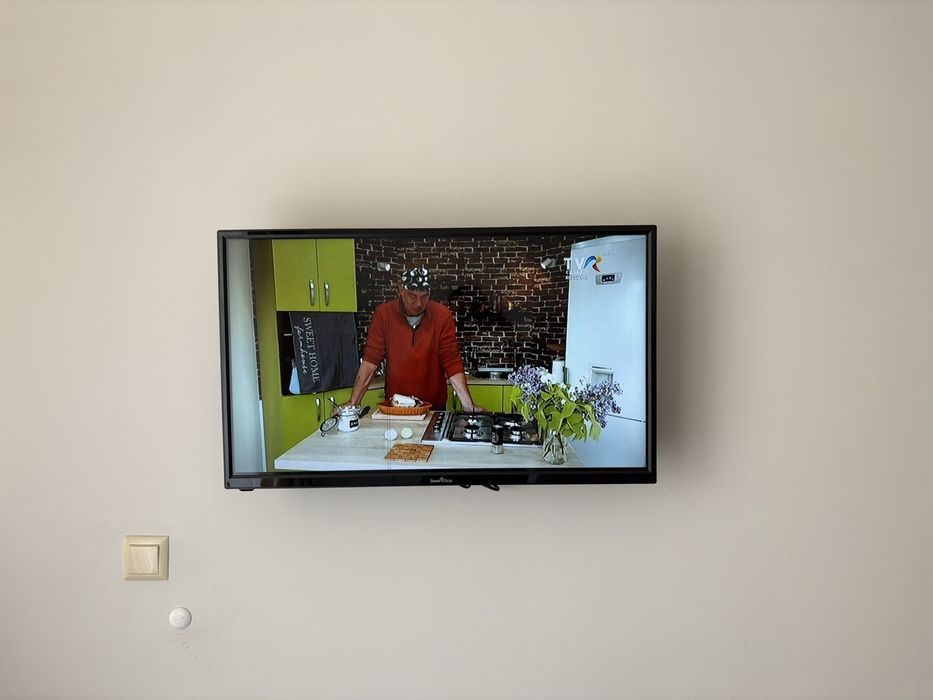 Лед телевизори 32 инча от хотелска разпродажба  на един сезон