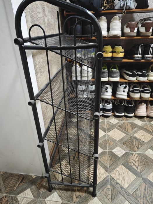 Продам полку для обуви