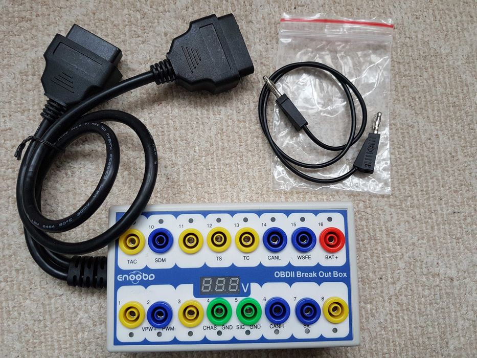 OBD II Protocol Detector Break Out Box + tester tensiune OBD