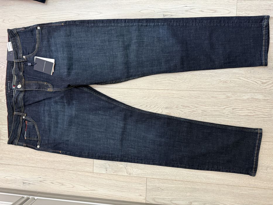 Blugi Tommy Hilfiger