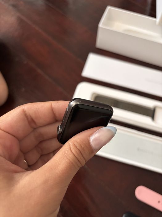 Apple Watch Sport 42 mm 7000 Series Space Gray Aluminum