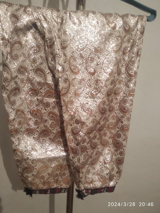 Национальная одежда ,хан атлас