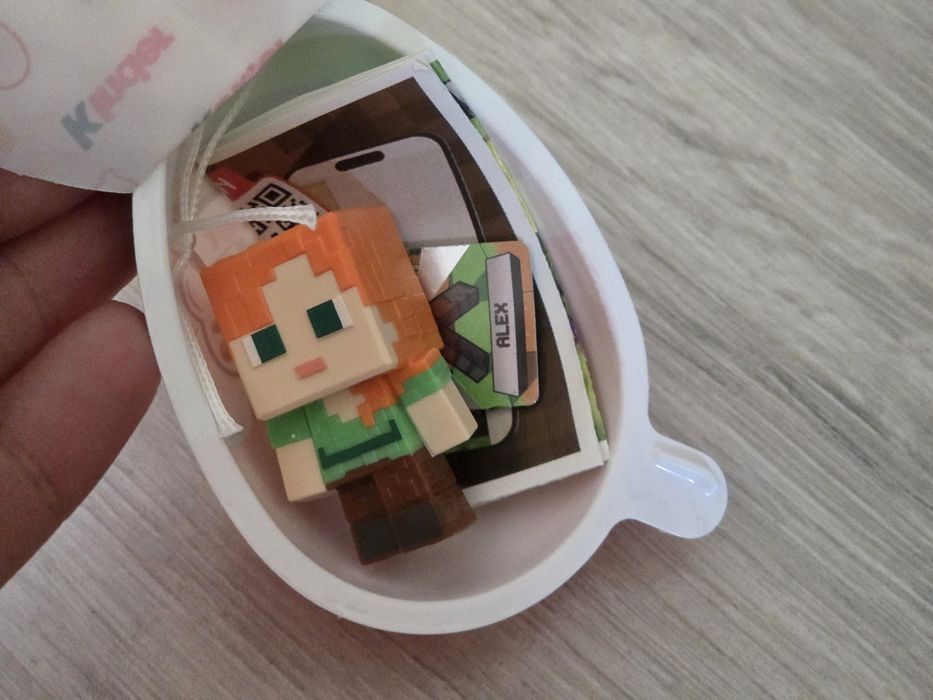 Фигурки Майнкрафт Kinder Joy