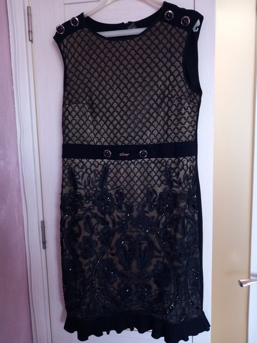 Чера официална дантелена рокля