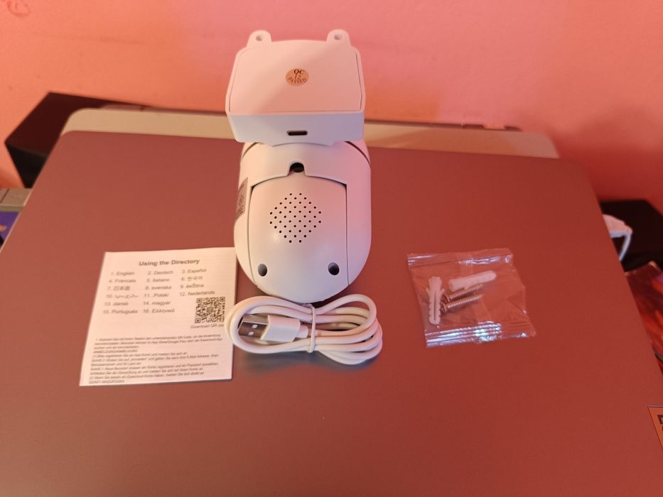 Camera supraveghere video, rotativă pe orizontală și verticală