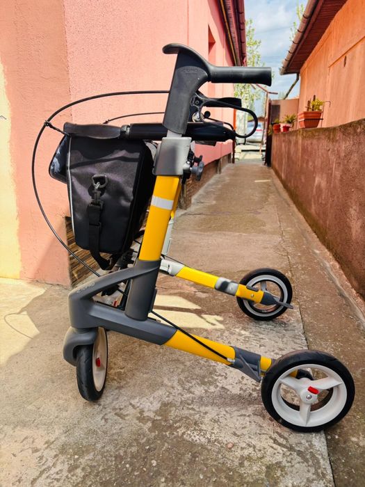 Rolator ortopedic cu 3 roti