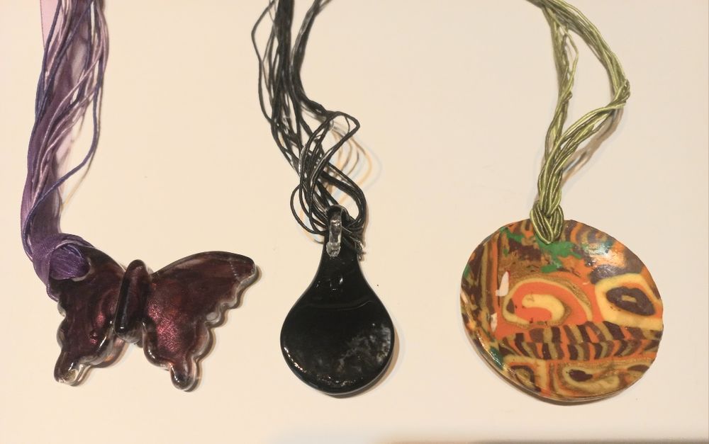 Pandantive sticlă Murano și lemn concav