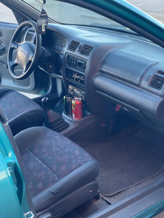 Продам Мазду 323