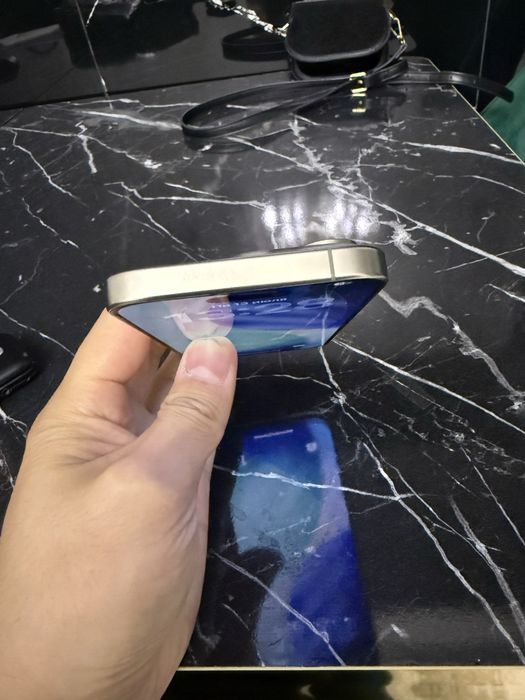 Iphone 15 pro 85%