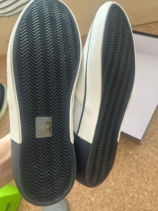 Продам мужскую обувь ( слипоны)