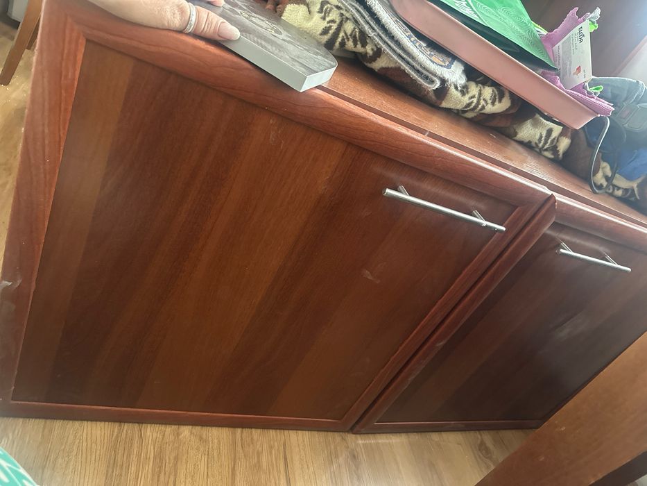 Мебель  в хорошем состоянии б /у.  Торг уместен. . Срочно.  Пишите ком