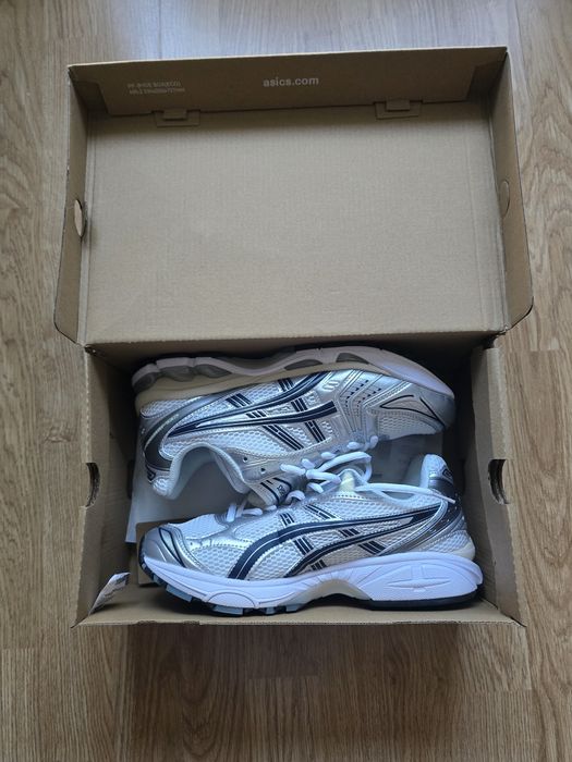 Asics White Graphite