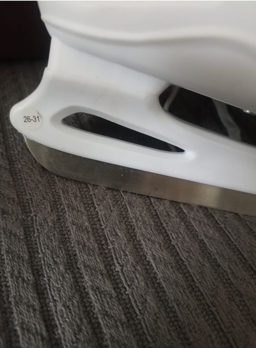 Новые коньки детские для девочки