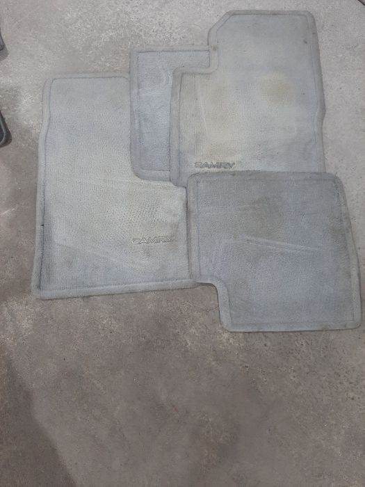 Коврики на Toyota Camry. На Toyota Corolla. 2008 г.в.