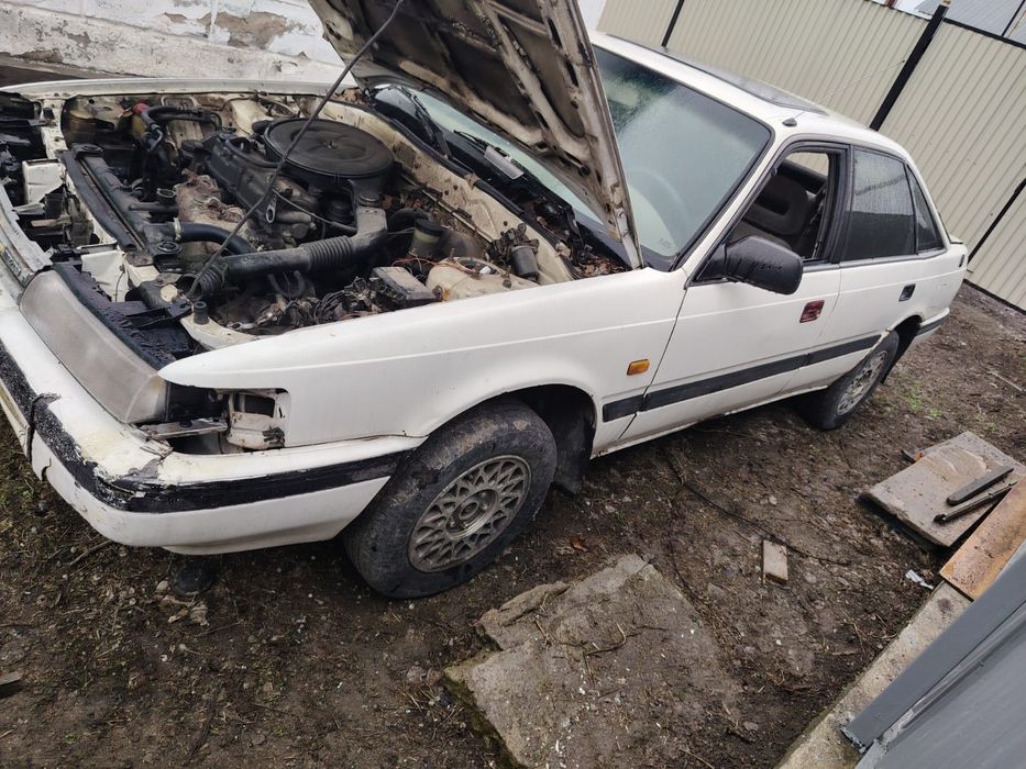 Продам автомобиль Мазда 626