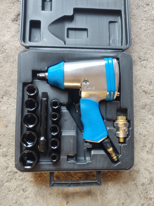 Пневматичен гайковерт