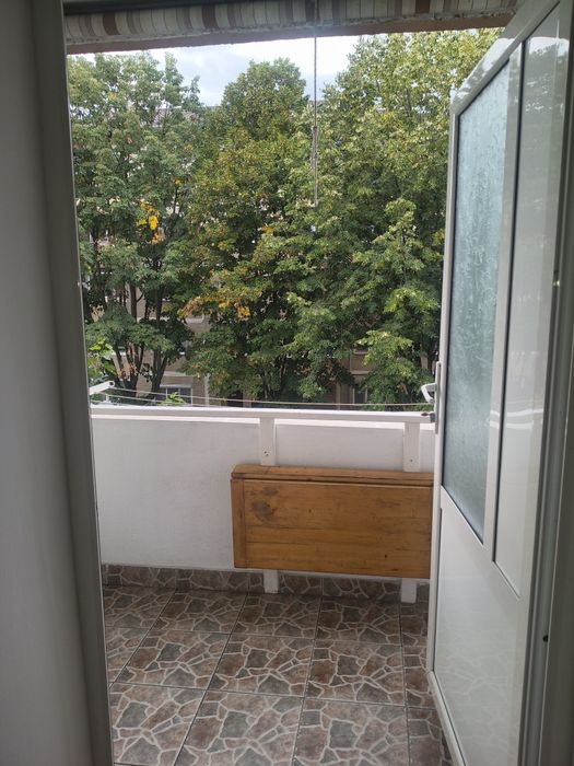 Închiriez apartament Rm.Valcea Str Dr.Hacman