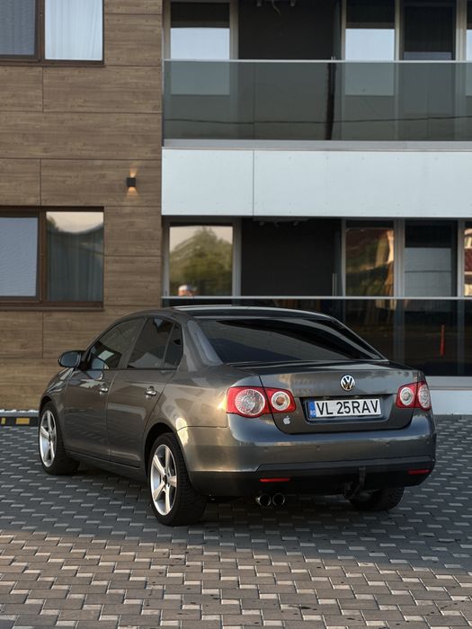 VOLKSWAGEN Jetta 2007 — imagine 3
