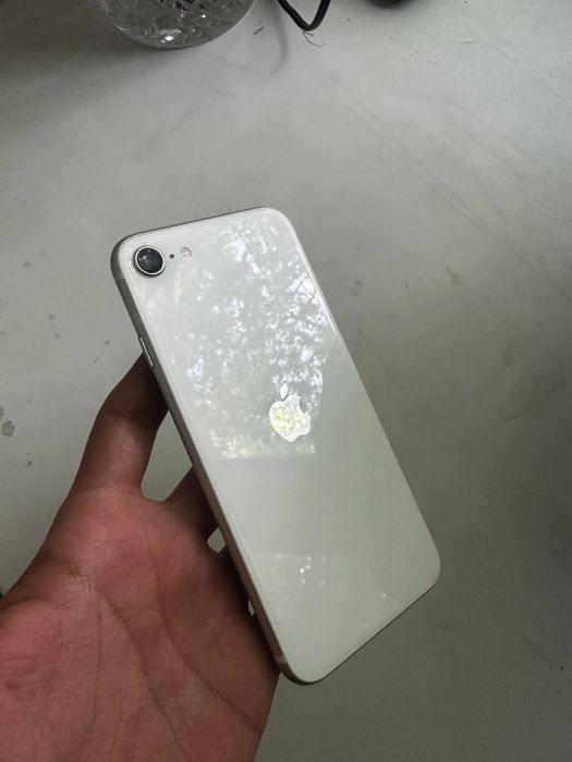 Iphone SE срочная продажа