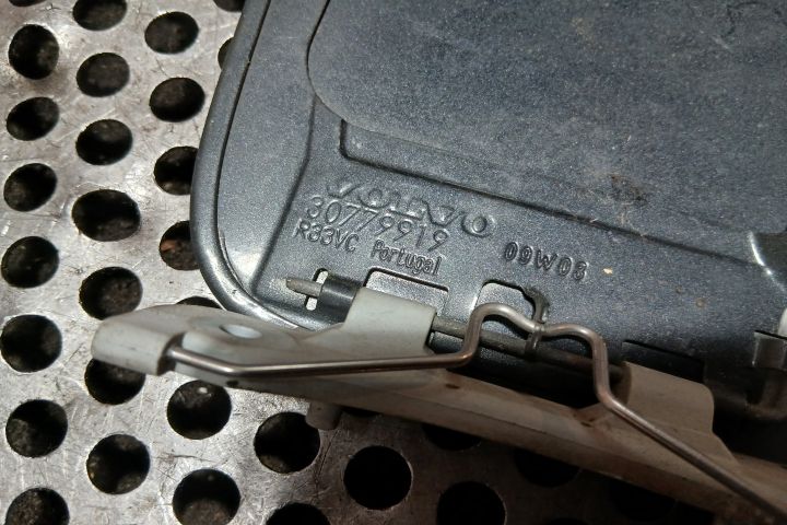 Usita rezervor 30779919 30779919 Volvo V50 prima generatie