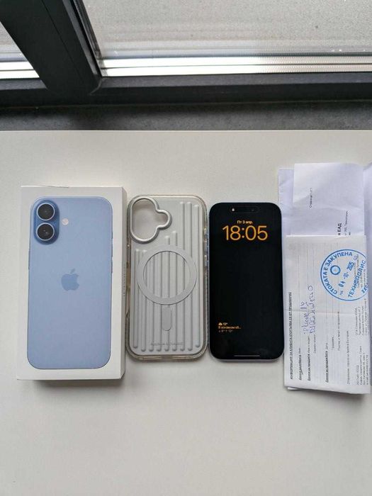 iPhone 17 256GB Mist Blue – Като нов, Гаранция към Технополис