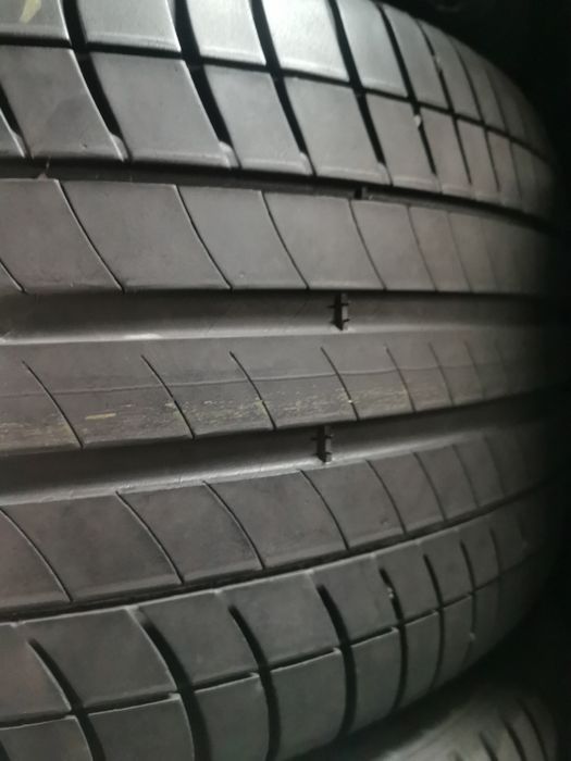 275 40 r 19 anvelope vara BMW f01 seria 7 Mercedes S w221