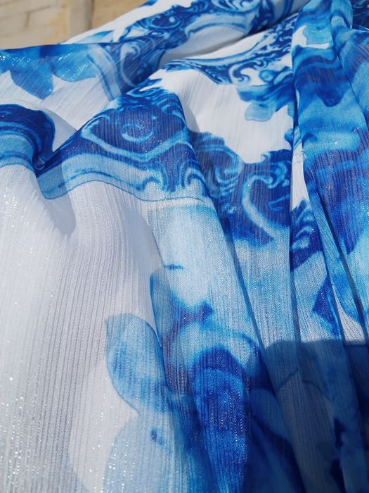 Платье продам лазер шифон очен красивая.