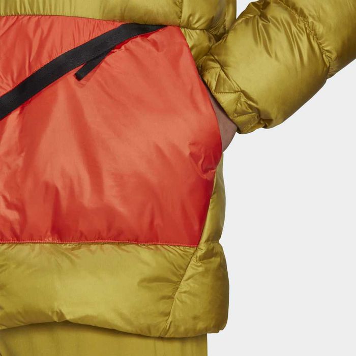 Мъжко яке с гъши пух Adidas Utilitas Down Jacket