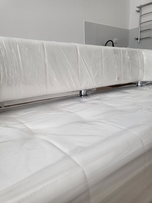 Продам компактный стильный диван