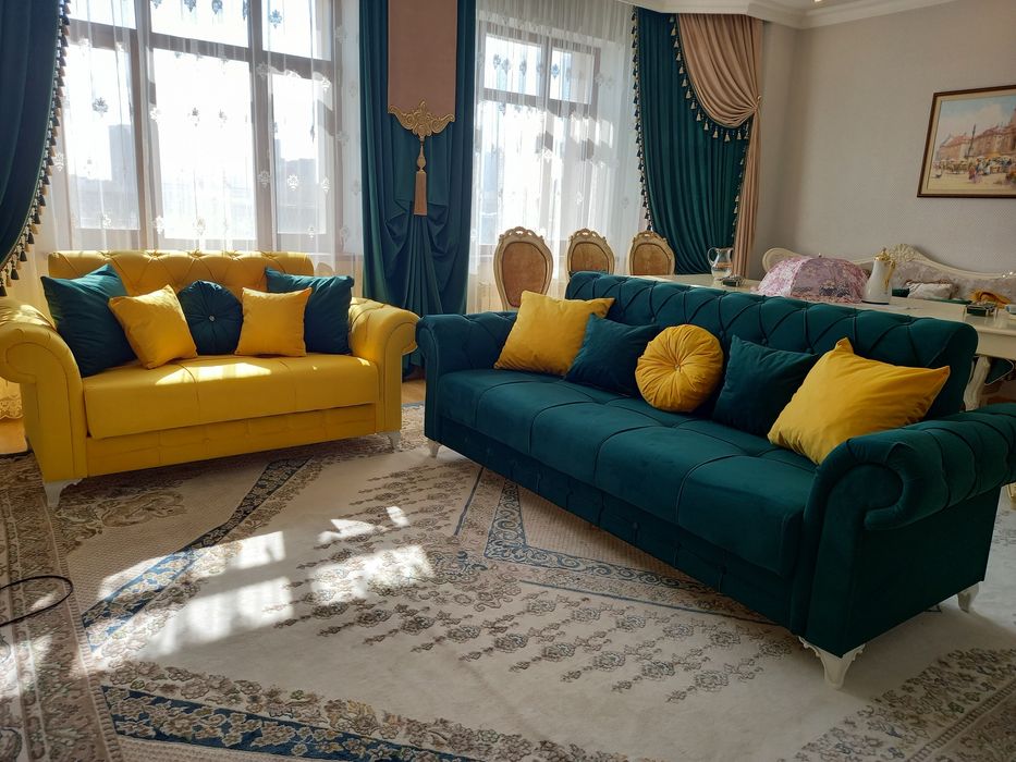 Срочно . Продам . Диваны .