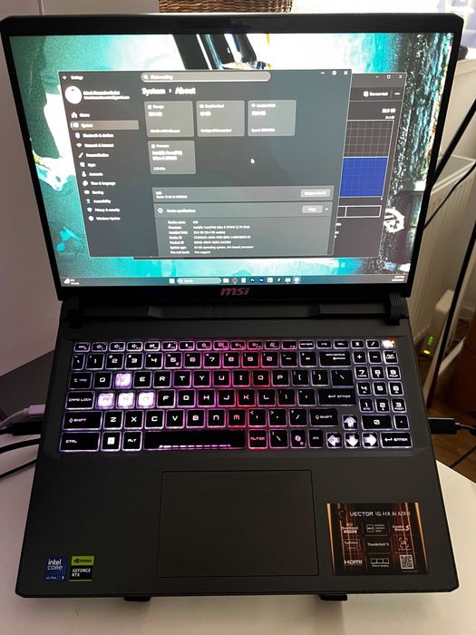 MSI Vector 16 HX A2XW, I9 Ultra 275hx, 32GB RAM, 1B SSD, RTX 5070TI