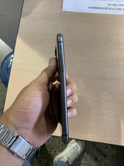 Iphone 11 продам