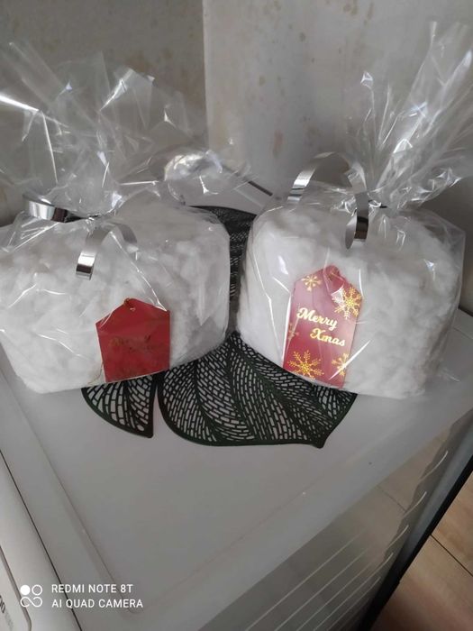 Ръчно плетени шапки и шалове