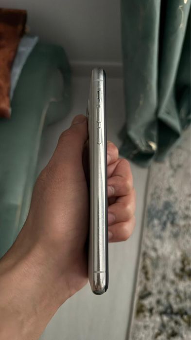 Продам айфон 11прошку