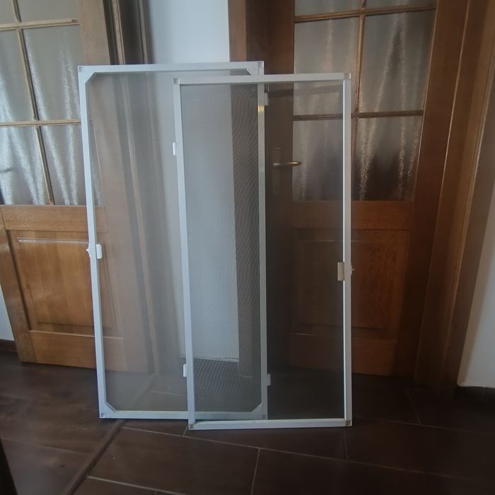 Plase pentru geamuri termopan