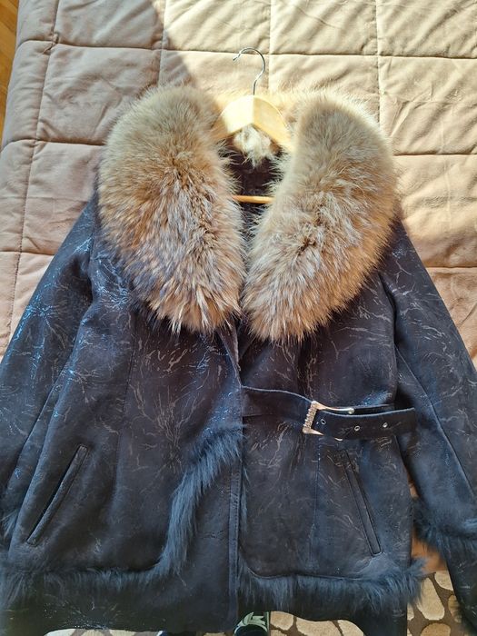 Haina dama cu guler blana