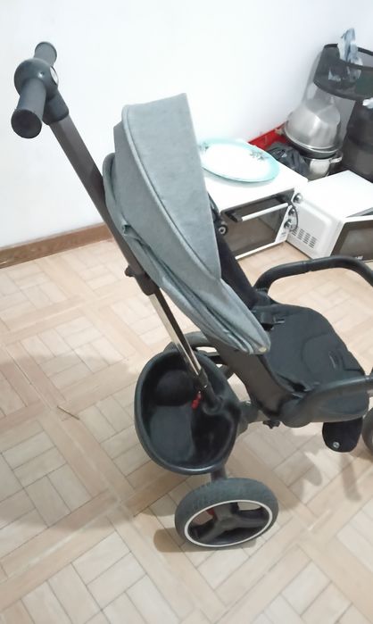 Срочно Продается коляска велосипед