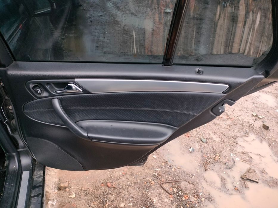 Dezmembrari  Mercedes-Benz C-CLASS (W203)  2000  > 2007 C 180 Kompres