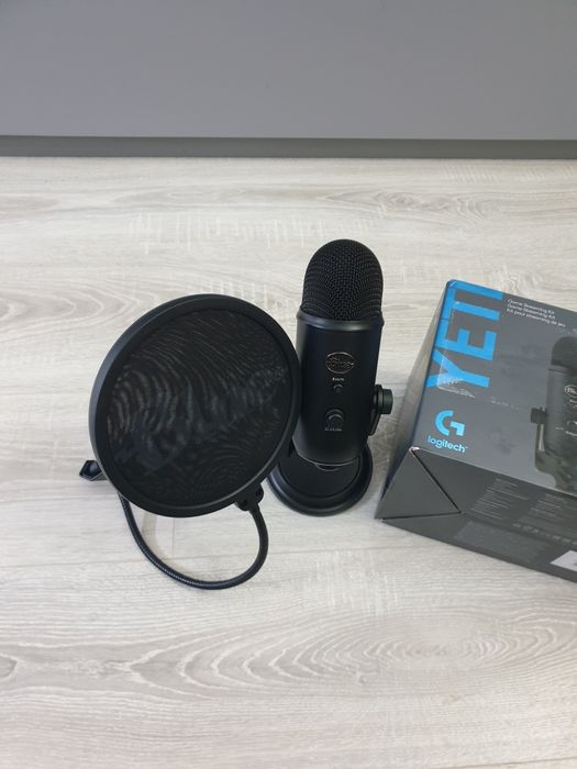 Microfon Logitech Yeti Game Streaming Kit Impecabil