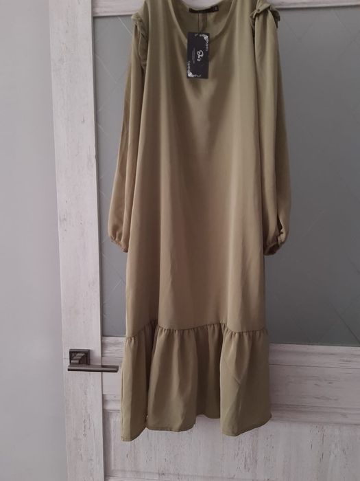 Продам платья новый