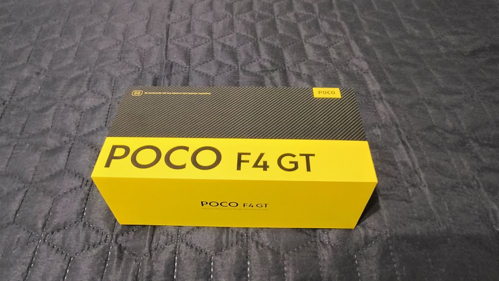 Xiaomi Poco F4 GT Knight silver