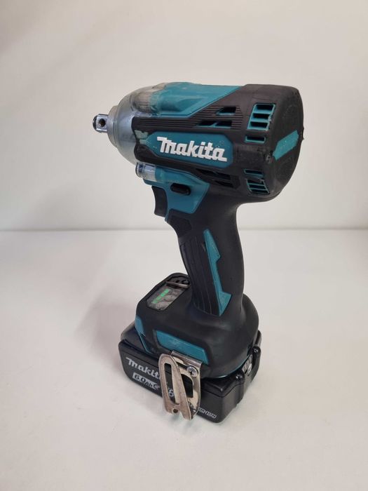 Makita DTW300 Masina de insurubat cu impact Li-Ion 18 V 1/2