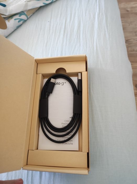 Продавам Моторола g35