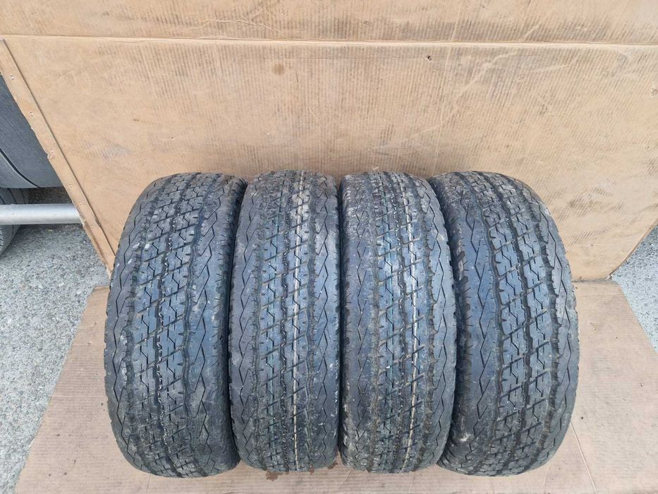 4 Bridgestone R15C 215/70 Летни бусови гуми  DOT0518