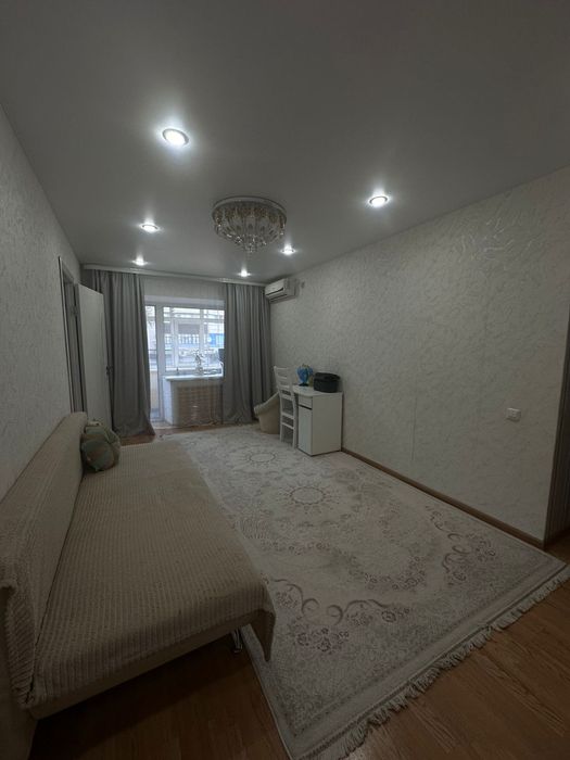 Продам квартиру 3-х комнатную