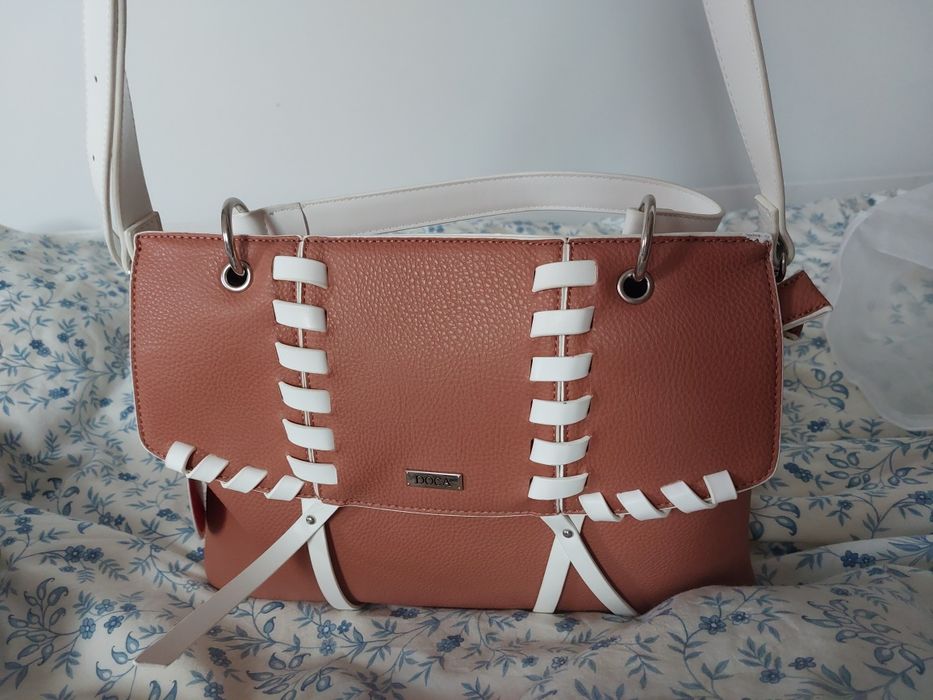 Geanta  dama Doca- noua cu eticheta si saculet original